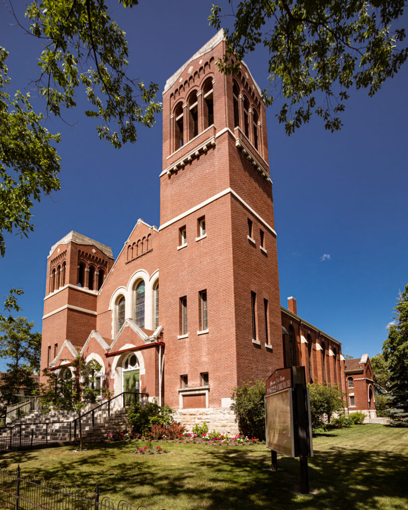 Exterior of Crescent Fort Rouge United Church